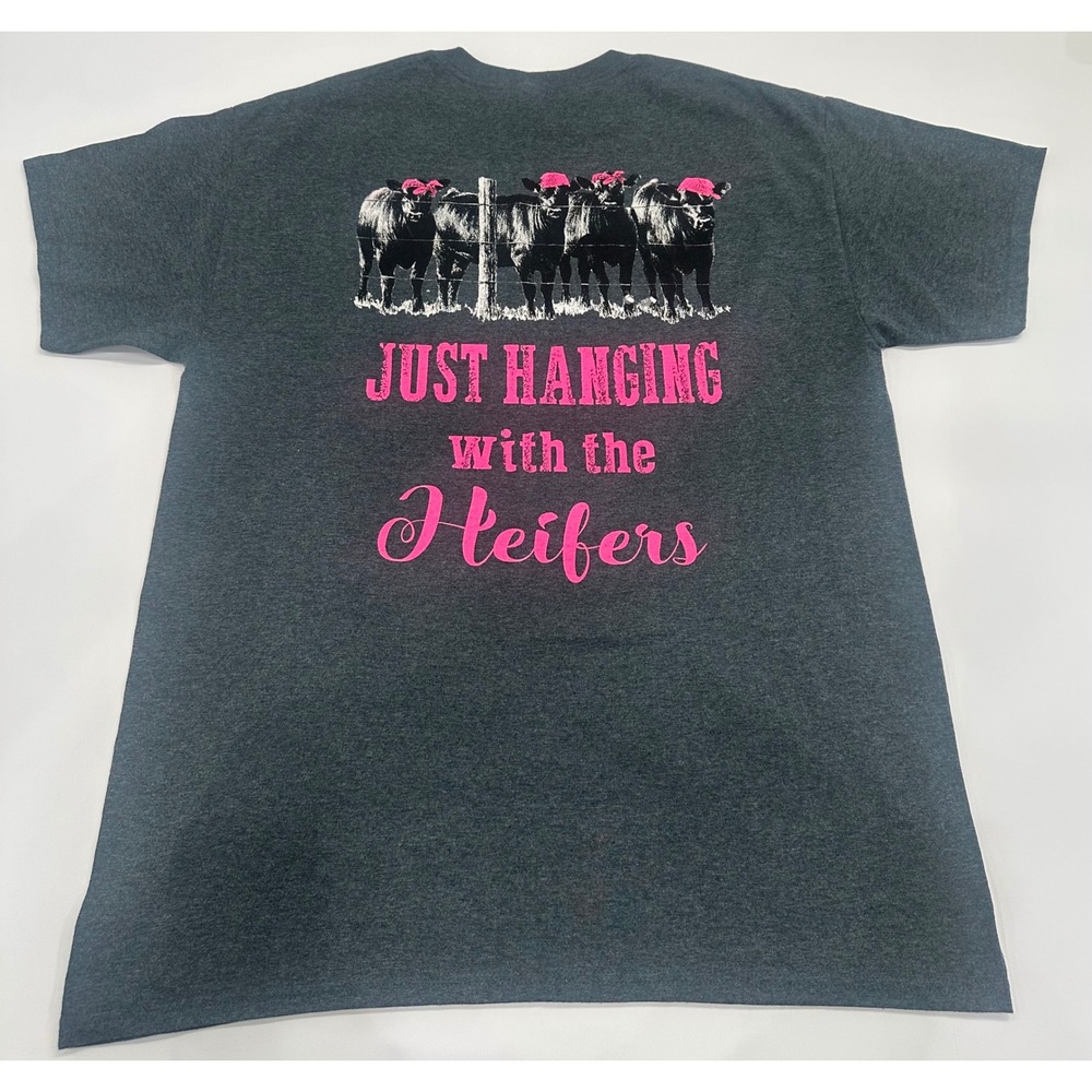 Southern Attitude Just Hanging With The Heifers Cow Graphic T-Shirt Gray Large
